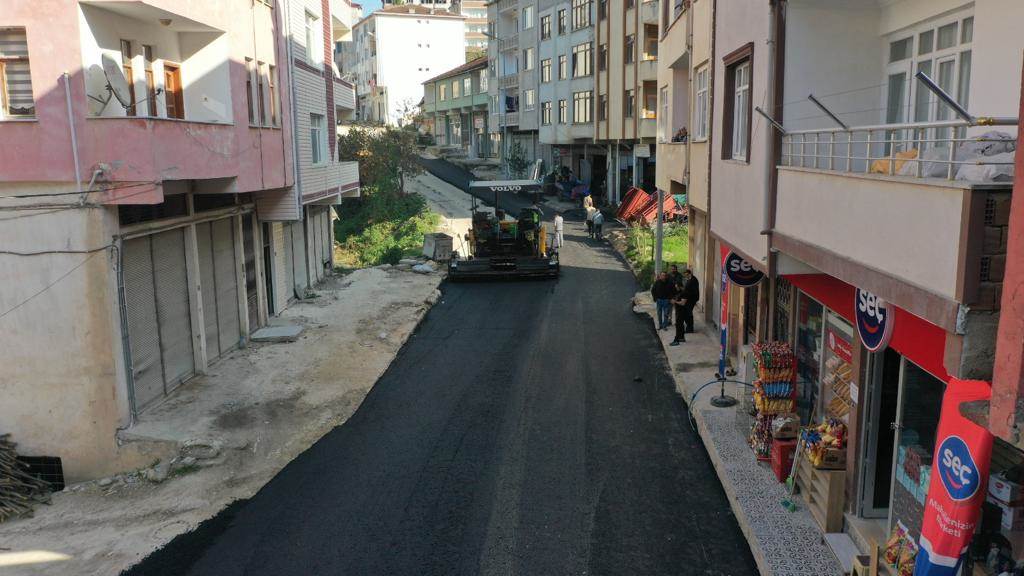 KUMRU’NUN MERKEZİNE ‘SICAK ASFALT’ KONFORU